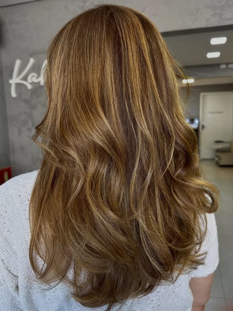 Mechas iluminadas — Kah Studio Brooklin